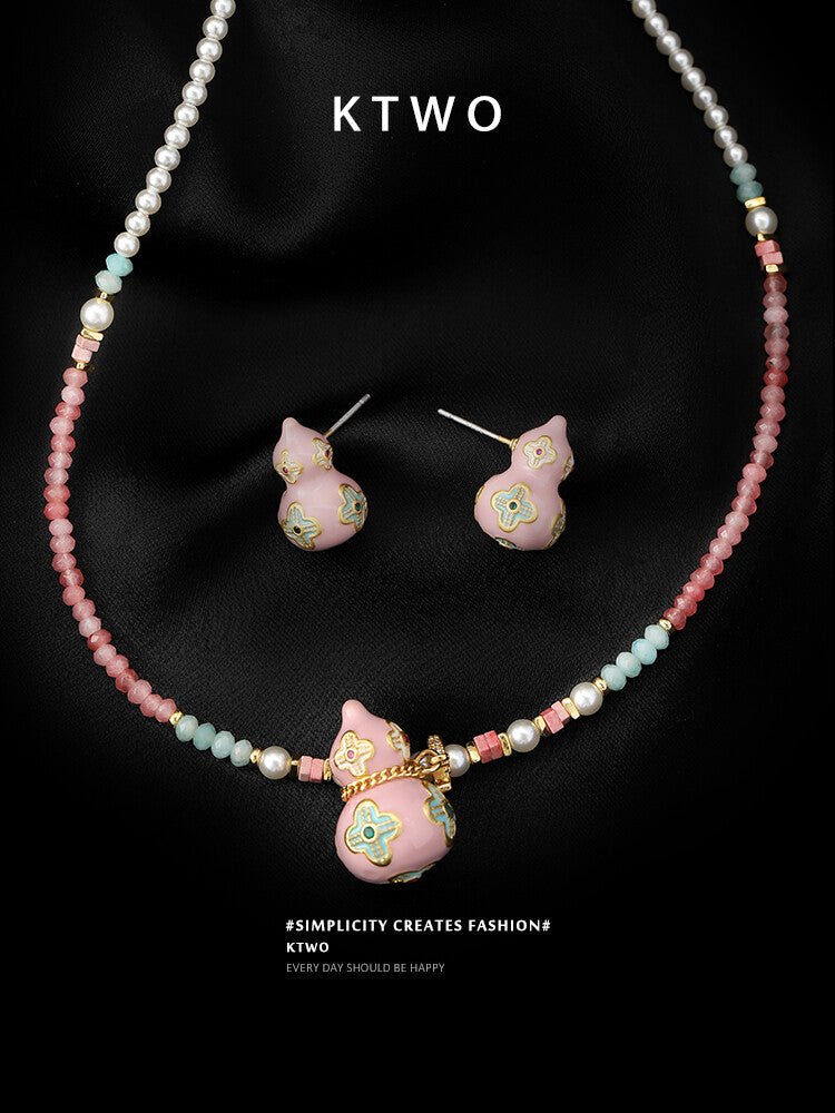 Lucky Pink Gourd Necklace – Oriental Gradient Beads with Four - Leaf Design, Sweet Pearl Choker for Women - Inkduo