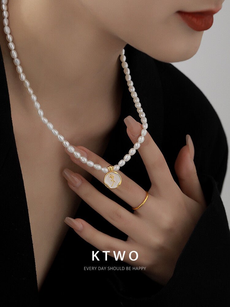 French Vintage Pearl Necklace with Enamel Pendant - Inkduo