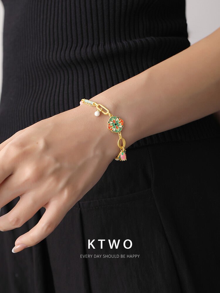 Colorful Enamel Flower Bracelet – Handmade Artistic Gold Chain Jewelry - Inkduo