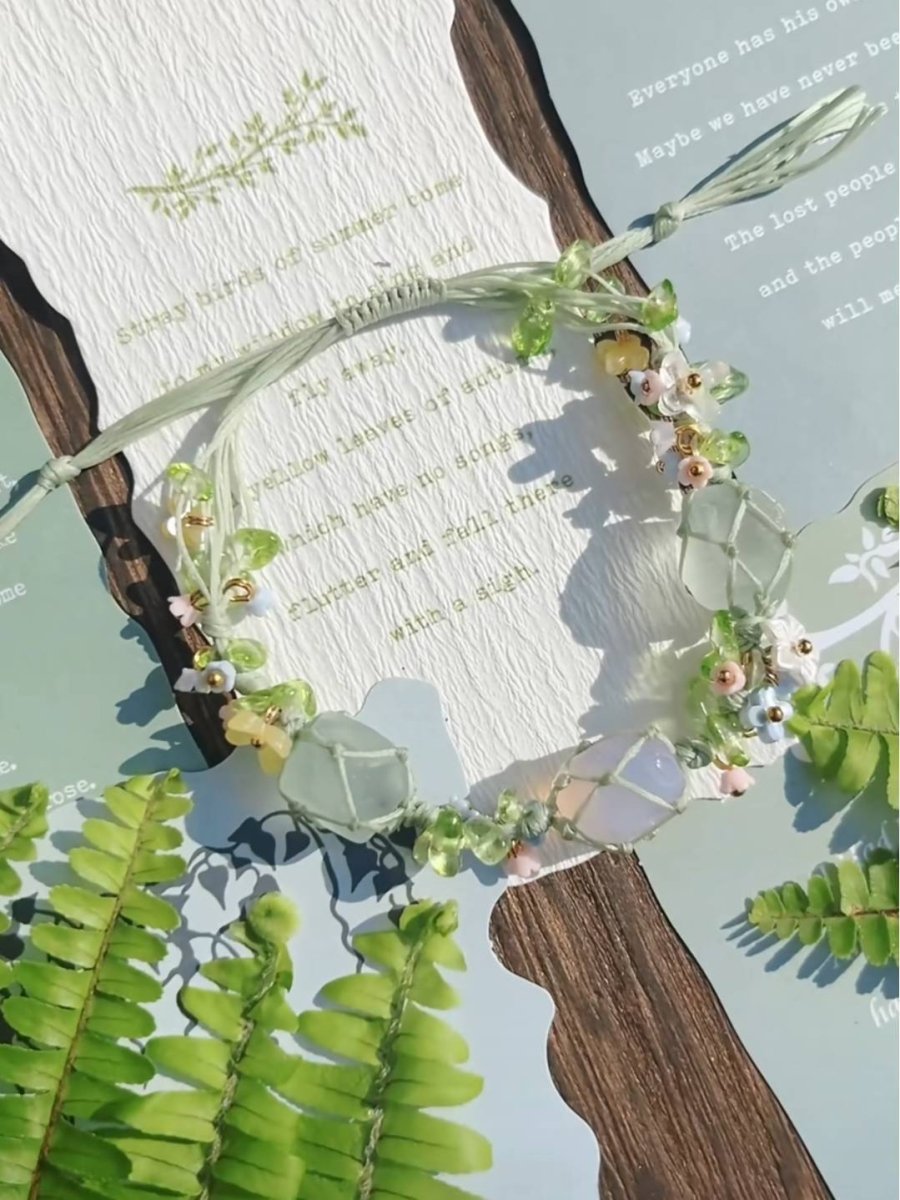 Bohemian Floral Chip Crystal Bracelet – Handmade Gemstone Jewelry - Inkduo