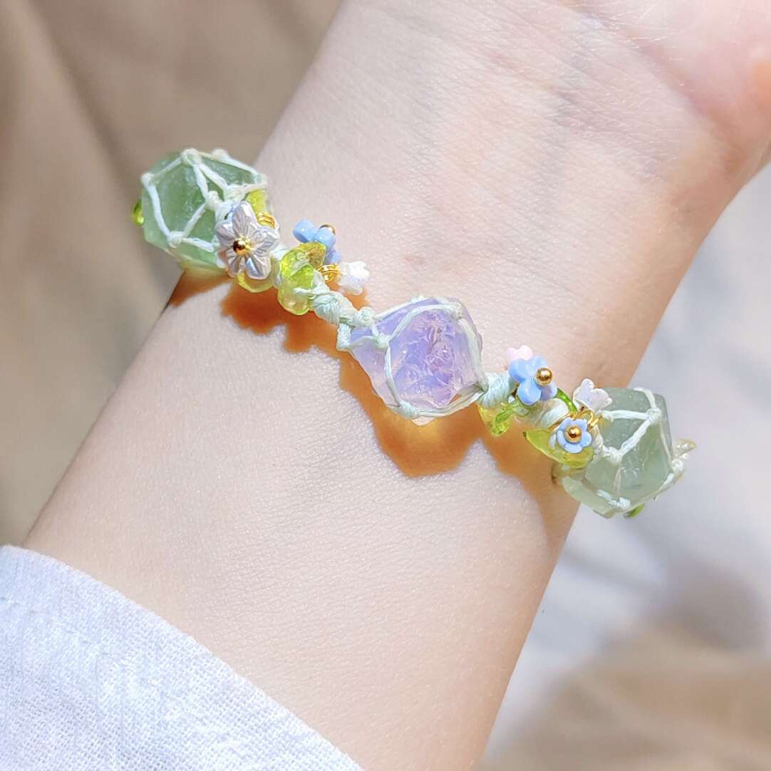 Bohemian Floral Chip Crystal Bracelet – Handmade Gemstone Jewelry - Inkduo