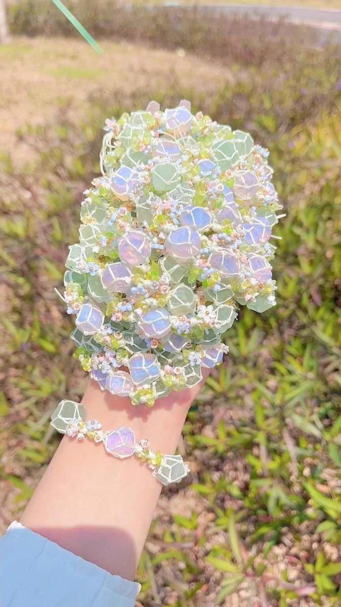 Bohemian Floral Chip Crystal Bracelet – Handmade Gemstone Jewelry - Inkduo